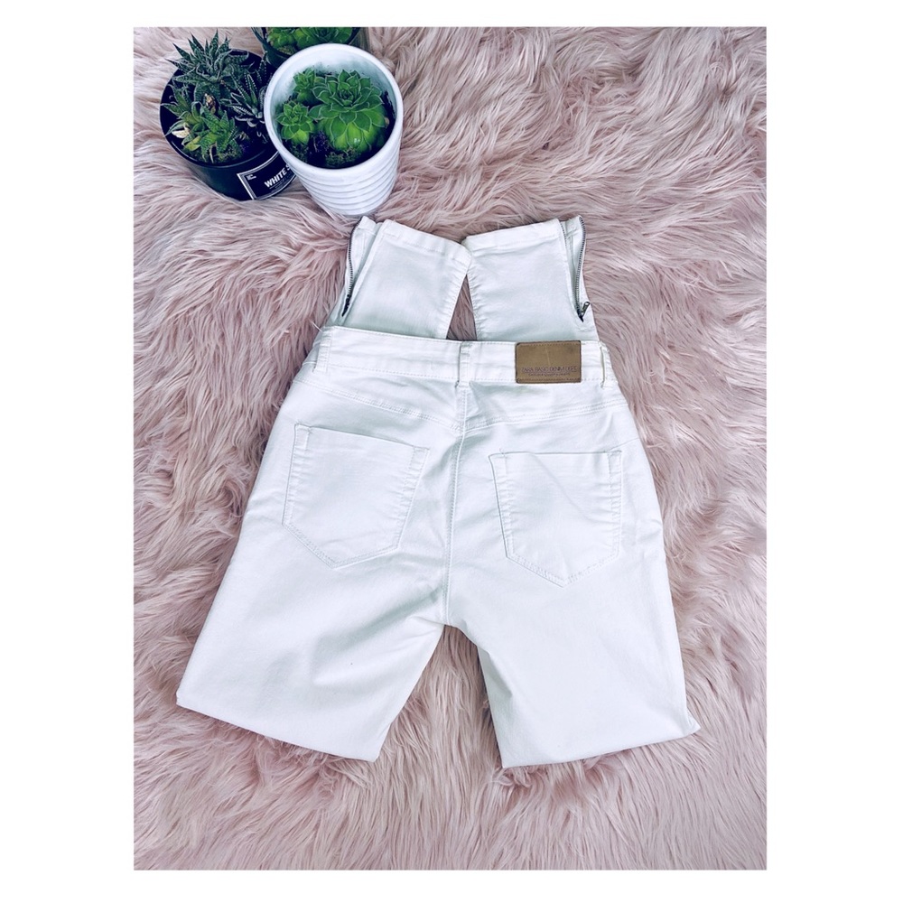 Zara Basic White Jeans Zara Jeans Like New